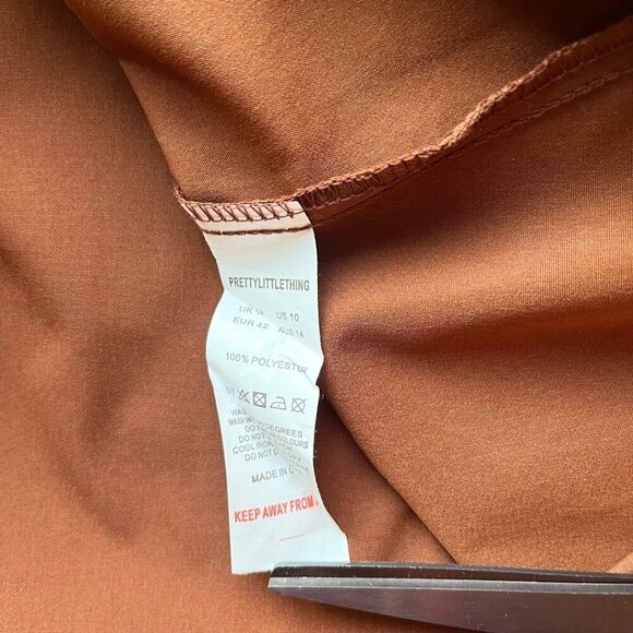 PRETTYLITTLETHING BUTTON FRONT PUFF SLEEVE SKATER SKIRT IN BROWN - 10 - Picture 13 of 13